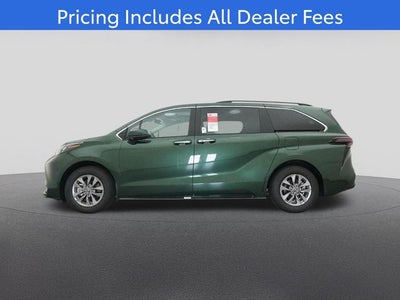 2026 Toyota Sienna XLE 8 Passenger