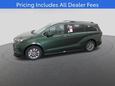 2026 Toyota Sienna XLE 8 Passenger
