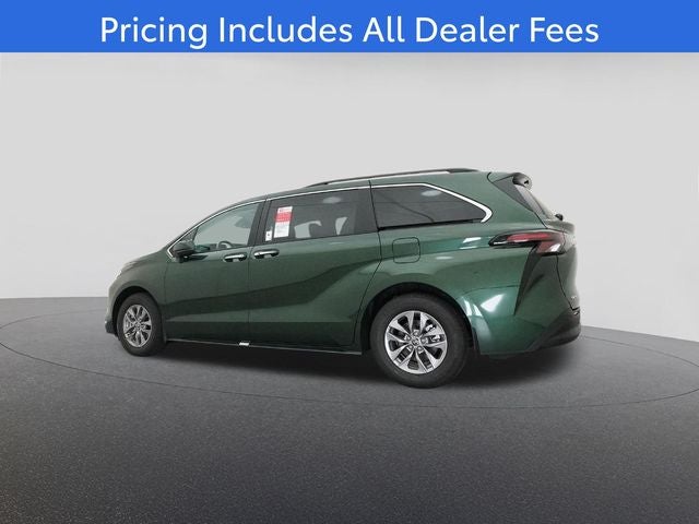 2026 Toyota Sienna XLE 8 Passenger