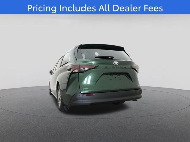 2026 Toyota Sienna XLE 8 Passenger