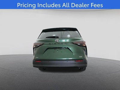 2026 Toyota Sienna XLE 8 Passenger
