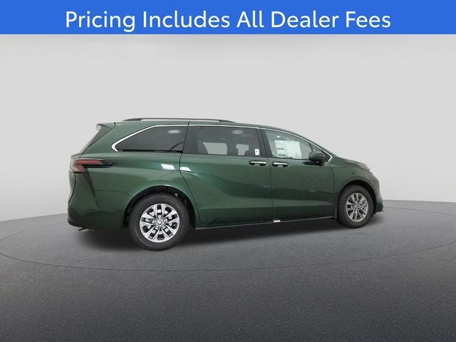 2026 Toyota Sienna XLE 8 Passenger