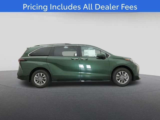 2026 Toyota Sienna XLE 8 Passenger