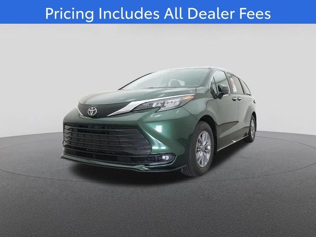2026 Toyota Sienna XLE 8 Passenger