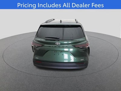 2026 Toyota Sienna XLE 8 Passenger