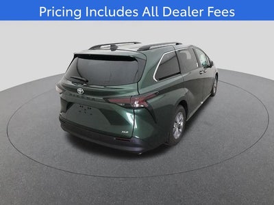 2026 Toyota Sienna XLE 8 Passenger