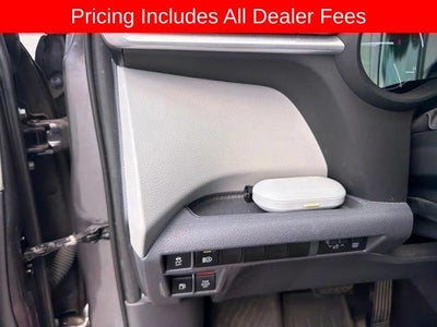 2023 Toyota Sienna XLE 7 Passenger