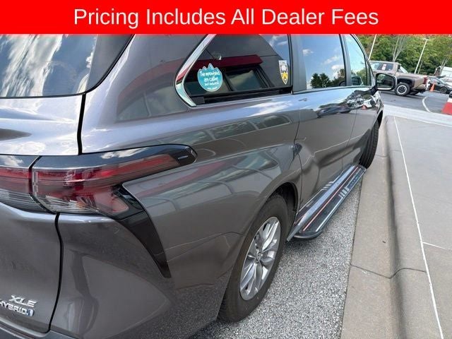 2023 Toyota Sienna XLE 7 Passenger