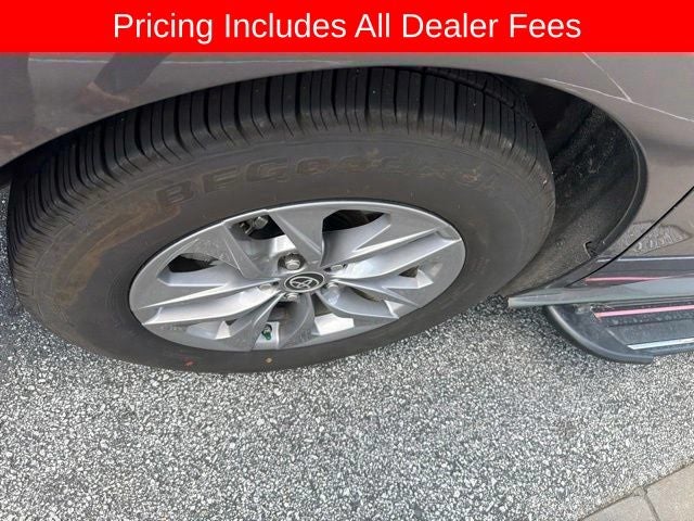 2023 Toyota Sienna XLE 7 Passenger