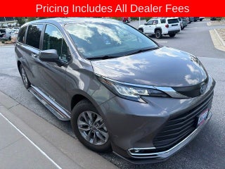 2023 Toyota Sienna XLE 7 Passenger
