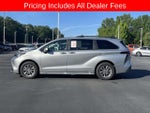 2025 Toyota Sienna XLE 8 Passenger