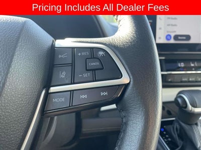 2025 Toyota Sienna XLE 8 Passenger