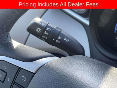 2025 Toyota Sienna XLE 8 Passenger