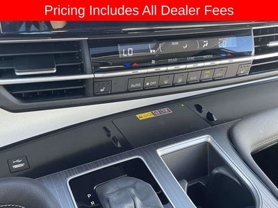 2025 Toyota Sienna XLE 8 Passenger