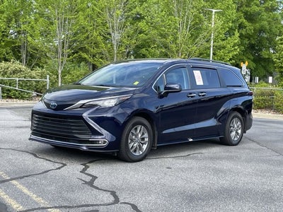 2024 Toyota SIENNA XLE AWD XLE
