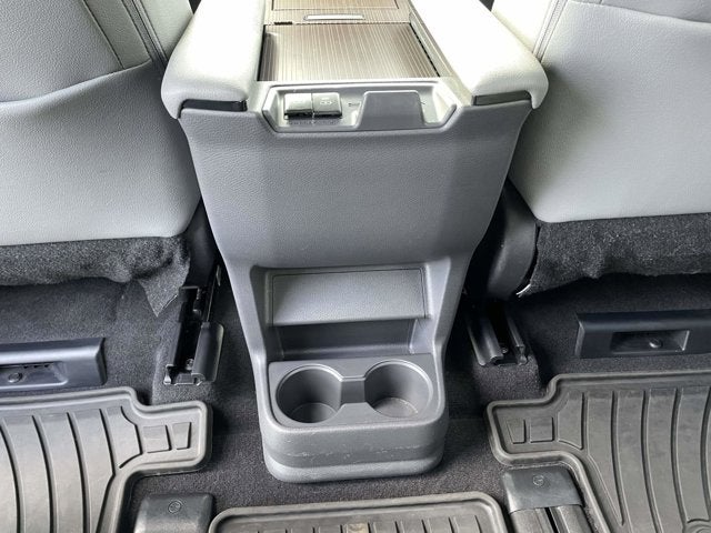 2024 Toyota SIENNA XLE AWD XLE