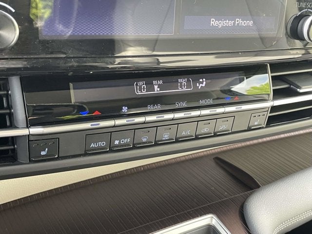 2024 Toyota SIENNA XLE AWD XLE