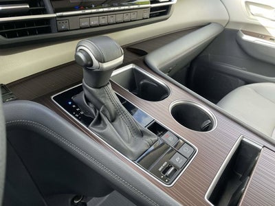 2024 Toyota SIENNA XLE AWD XLE