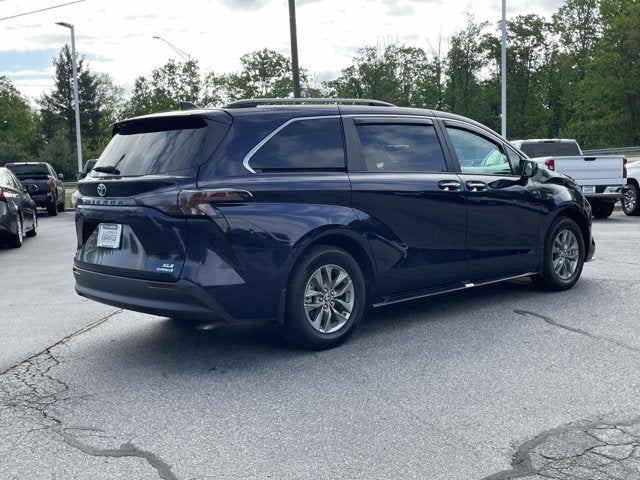 2024 Toyota SIENNA XLE AWD XLE