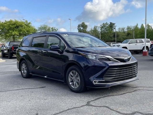 2024 Toyota SIENNA XLE AWD XLE