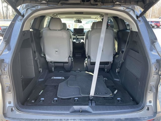 2025 Toyota Sienna XLE