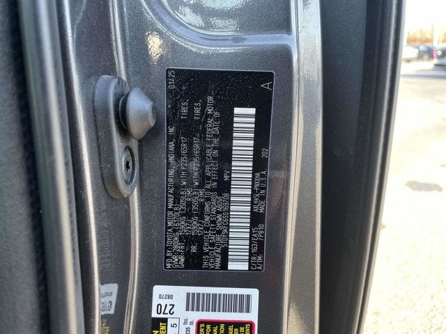 2025 Toyota Sienna XLE