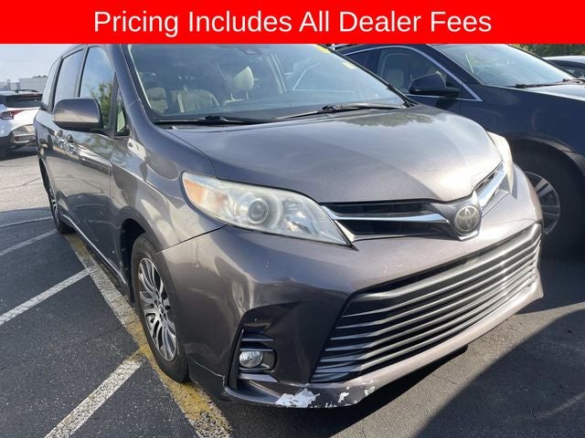2018 Toyota Sienna XLE 8 Passenger