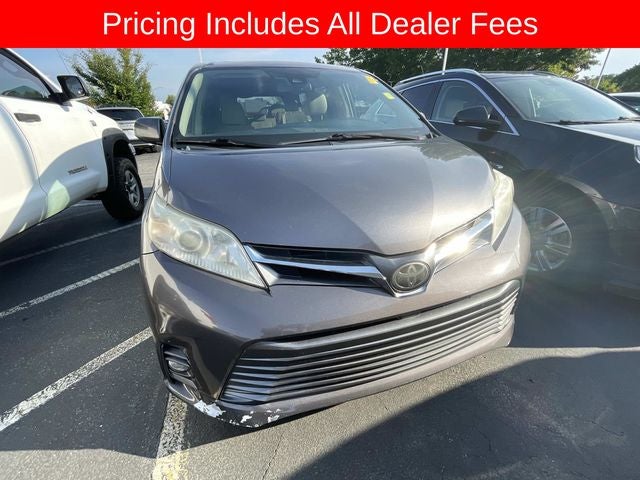 2018 Toyota Sienna XLE 8 Passenger