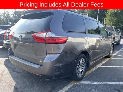 2018 Toyota Sienna XLE 8 Passenger