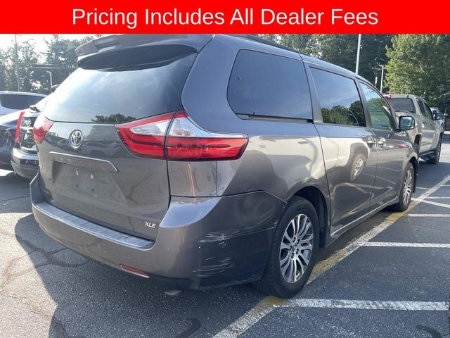 2018 Toyota Sienna XLE 8 Passenger