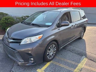 2018 Toyota Sienna XLE 8 Passenger