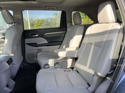 2017 Toyota HIGHLANDER Limited