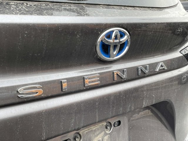 2022 Toyota Sienna Limited