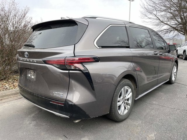 2022 Toyota Sienna Limited