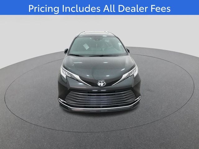 2026 Toyota Sienna Limited 7 Passenger