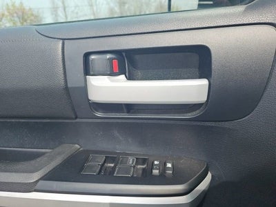 2014 Toyota Tundra SR5