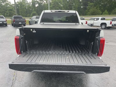 2025 Toyota TUNDRA 4X4 SR5