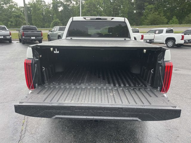 2025 Toyota TUNDRA 4X4 SR5