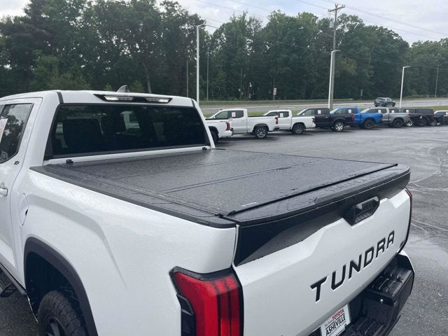 2025 Toyota TUNDRA 4X4 SR5