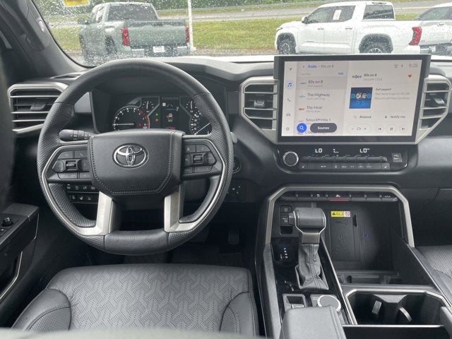 2025 Toyota TUNDRA 4X4 SR5