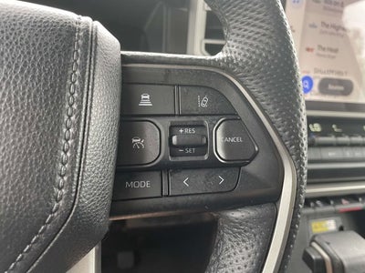 2025 Toyota TUNDRA 4X4 SR5