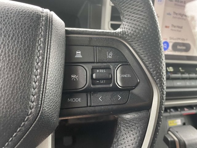 2025 Toyota TUNDRA 4X4 SR5