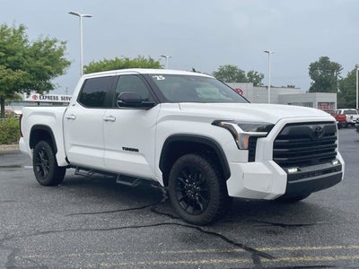 2025 Toyota TUNDRA 4X4 SR5
