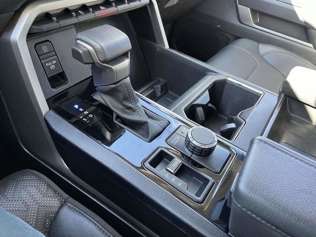 2024 Toyota TUNDRA 4X4 SR5