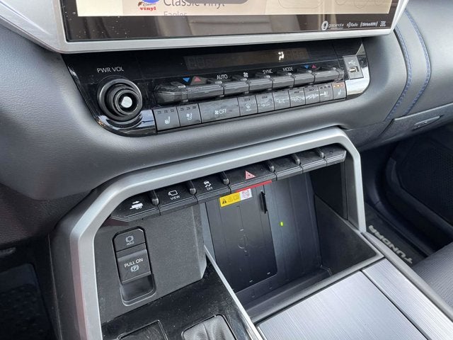 2024 Toyota Tundra Hybrid Platinum