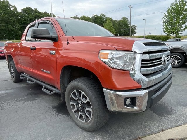2017 Toyota TUNDRA 4X4 SR5