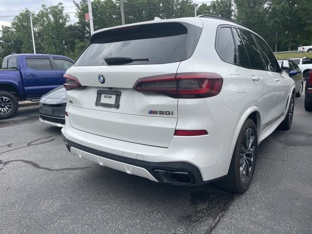 2021 BMW X5 M50i