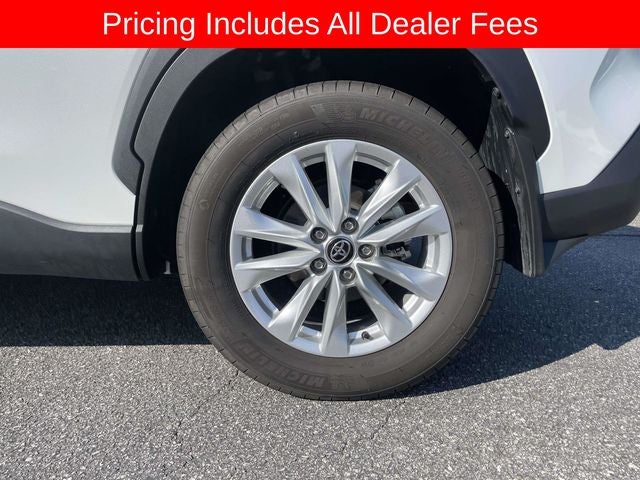 2024 Toyota Corolla Cross LE