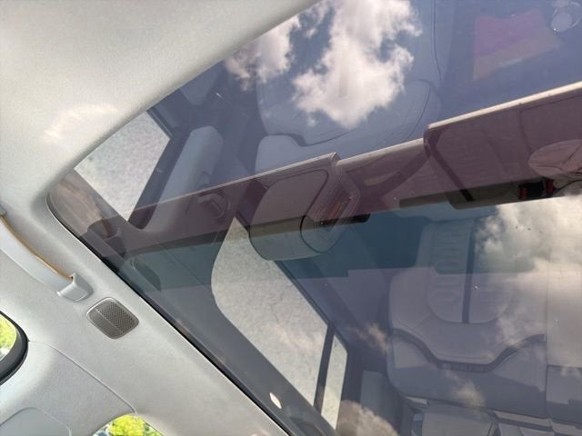 2023 Rivian R1S Adventure