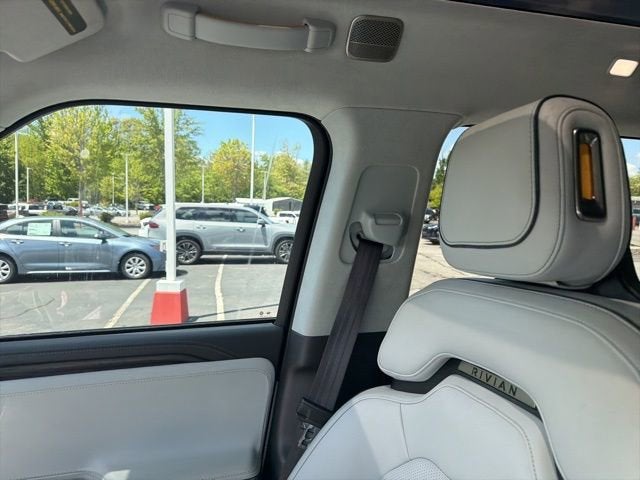 2023 Rivian R1S Adventure